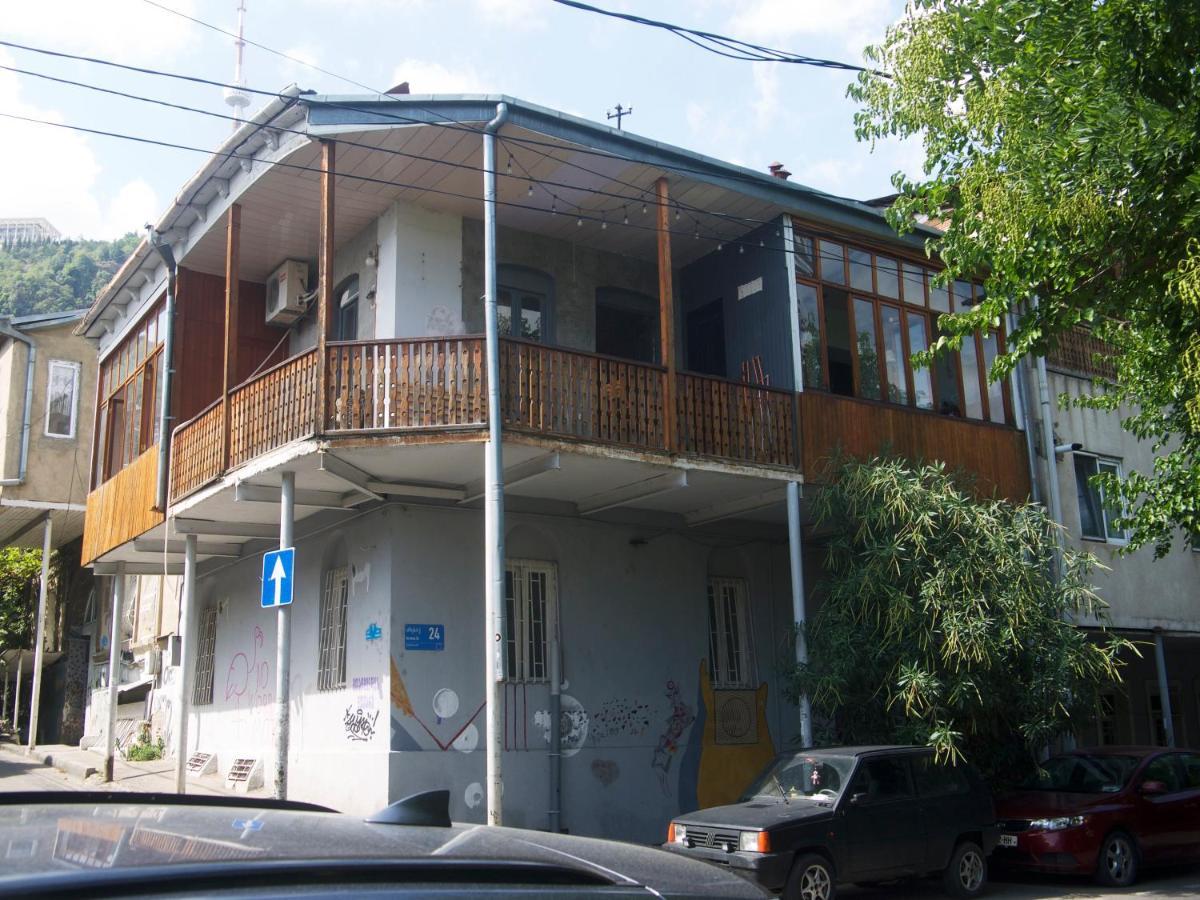 Friends Hostel Tbilissi Extérieur photo