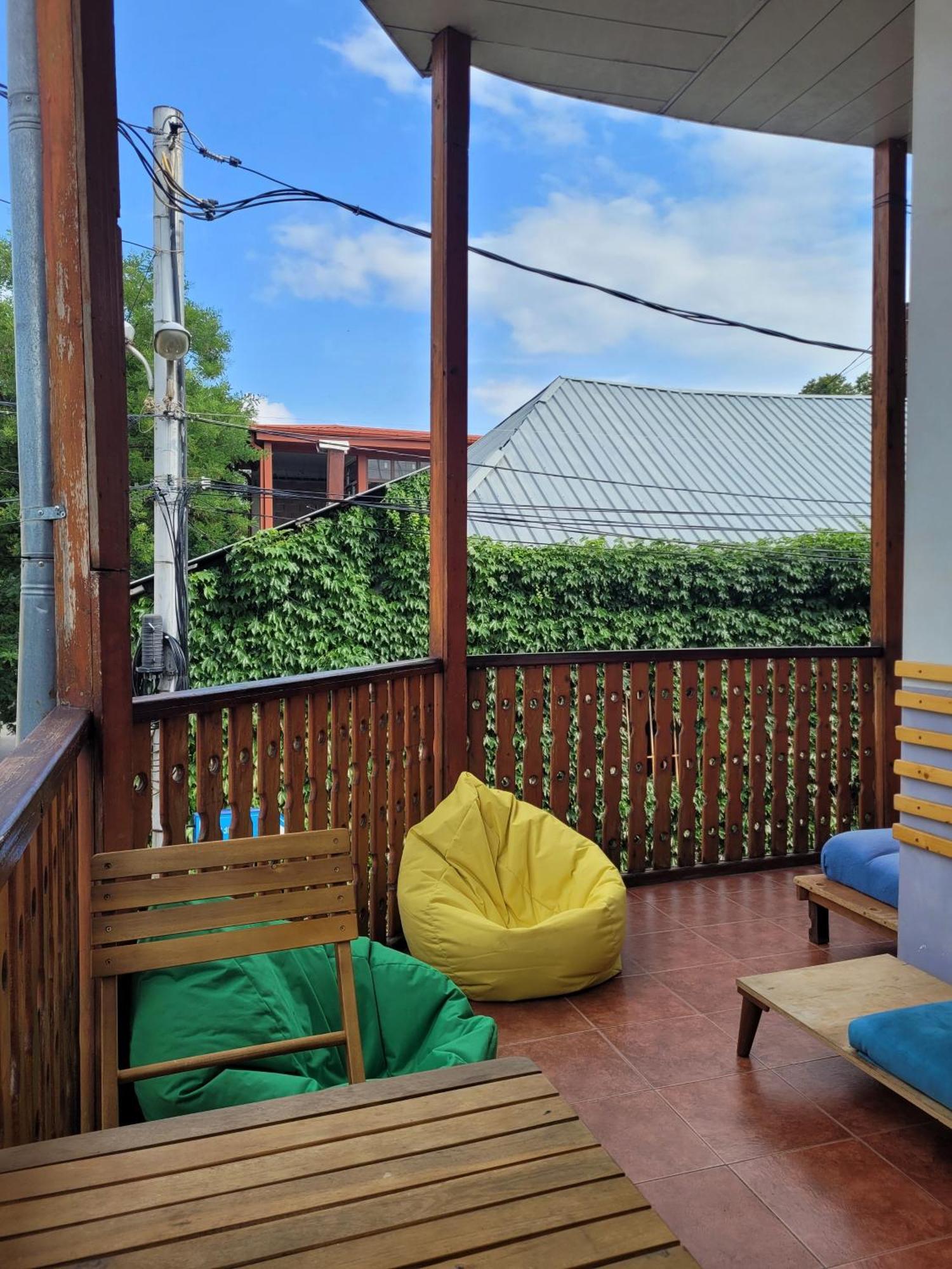 Friends Hostel Tbilissi Extérieur photo